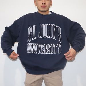 ST. JOHN’S UNIVERSITY CREW NECK SWEATER